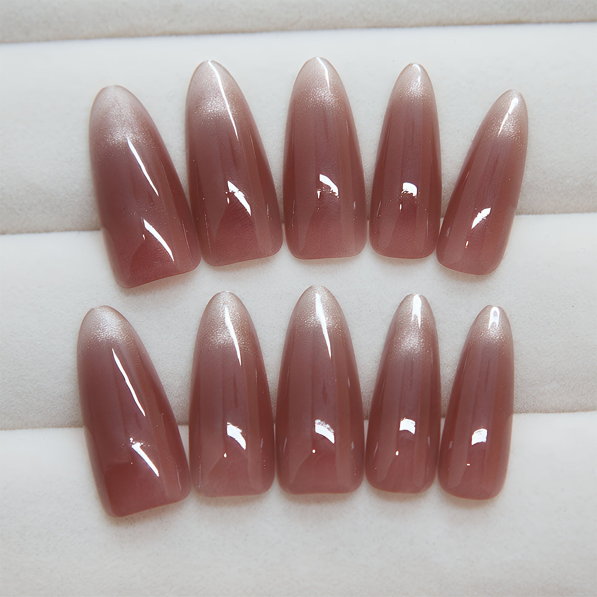 Velvet Mystique lavender (French Crimson Brown) No.47