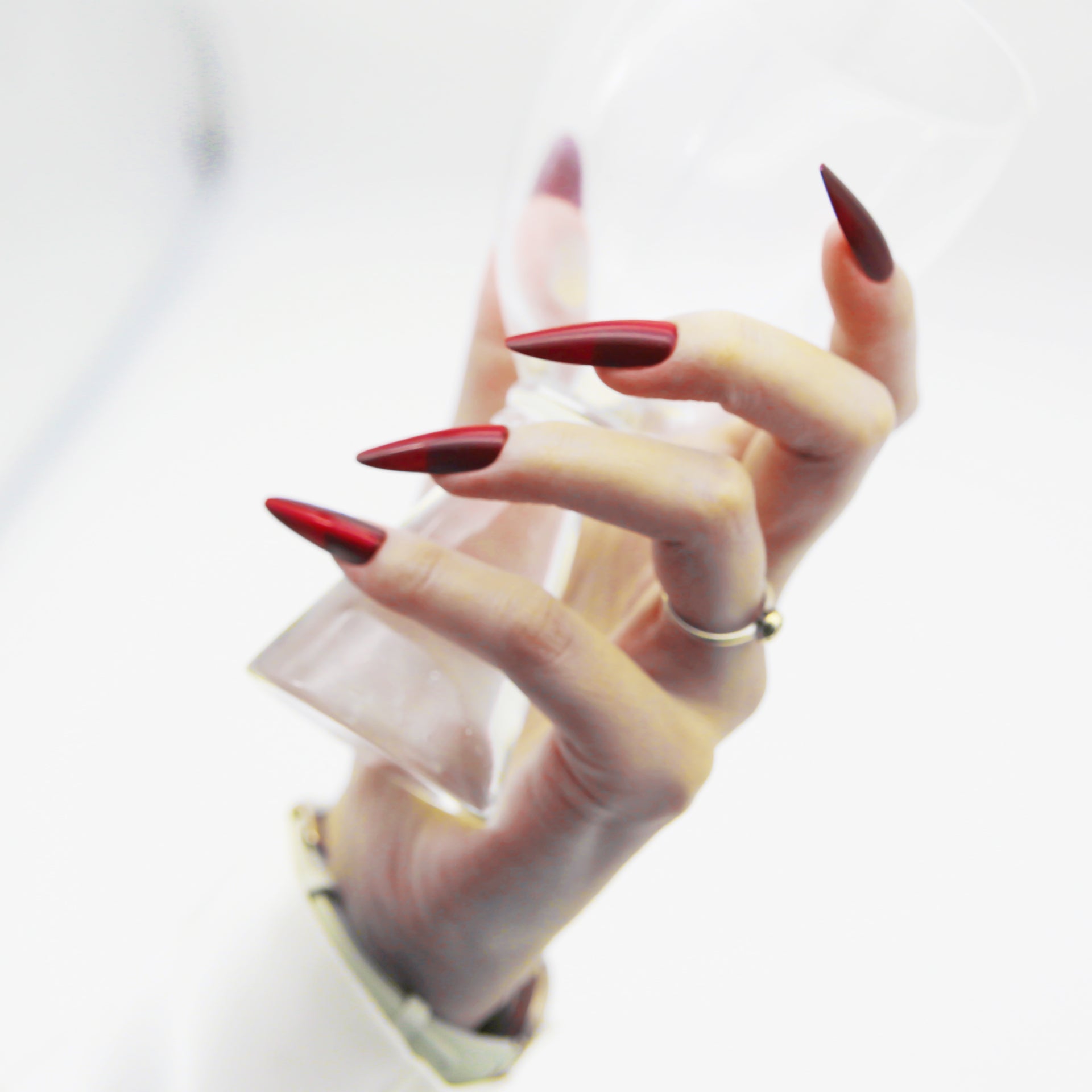 Burgundy Cat-Eye Long Almond tip.120 pieces Press-On with 192 gels.