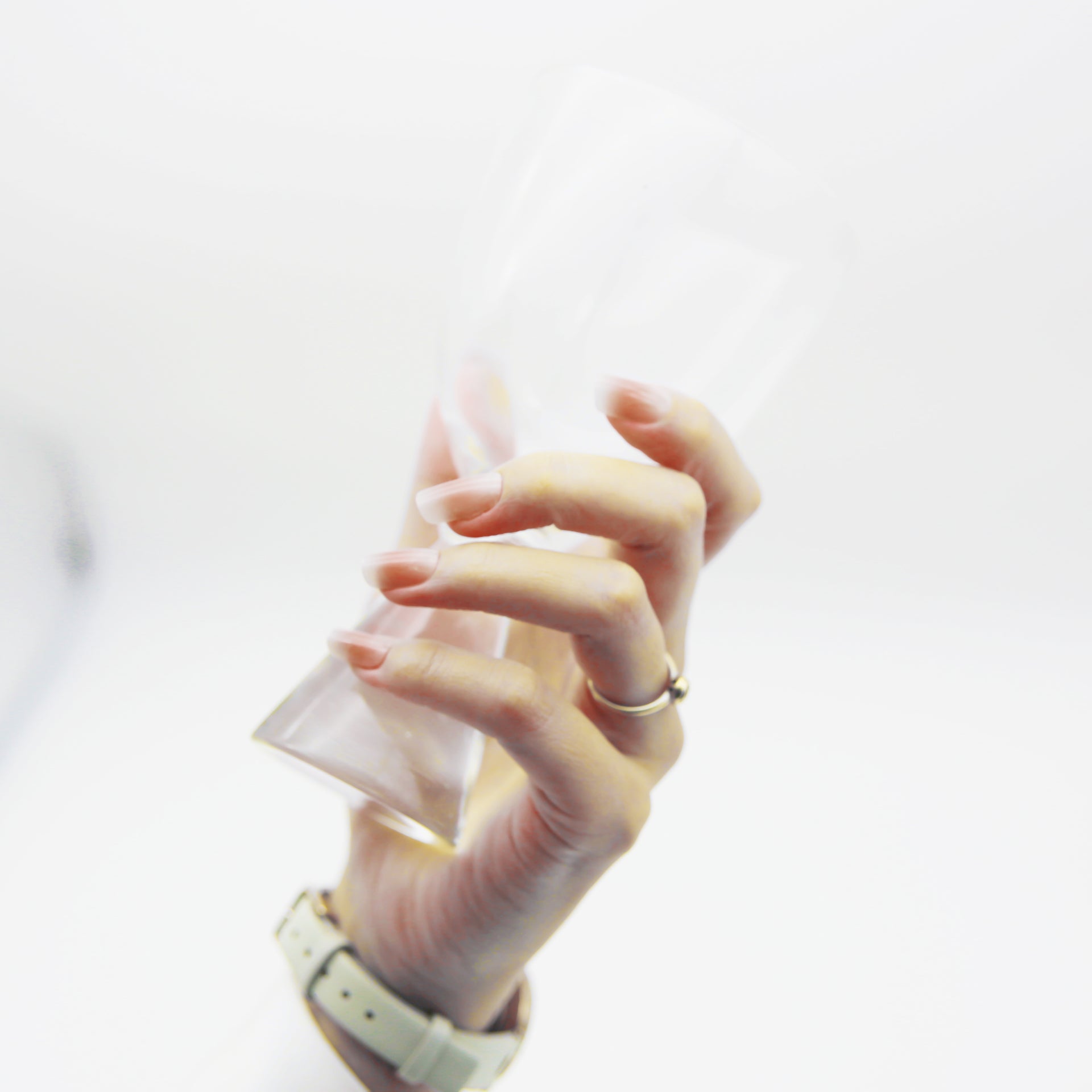 Natural Nude Gradient Medium Coffin tip.120 pieces Press-On with 192 gels.