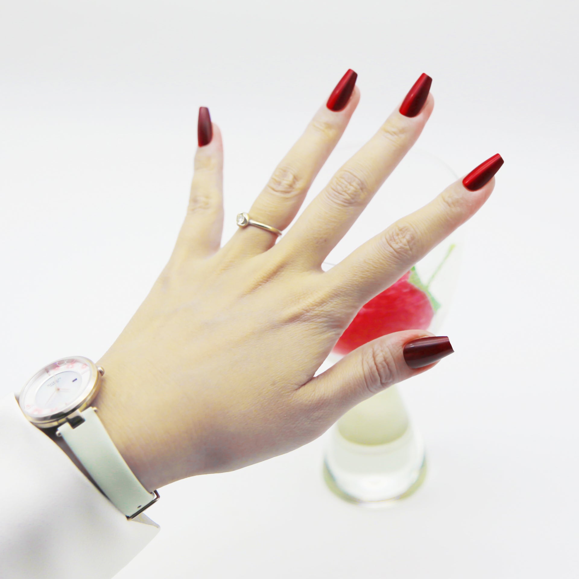 Burgundy Cat-Eye Medium Square tip.120 pieces  Press-Onwith 192 gels.