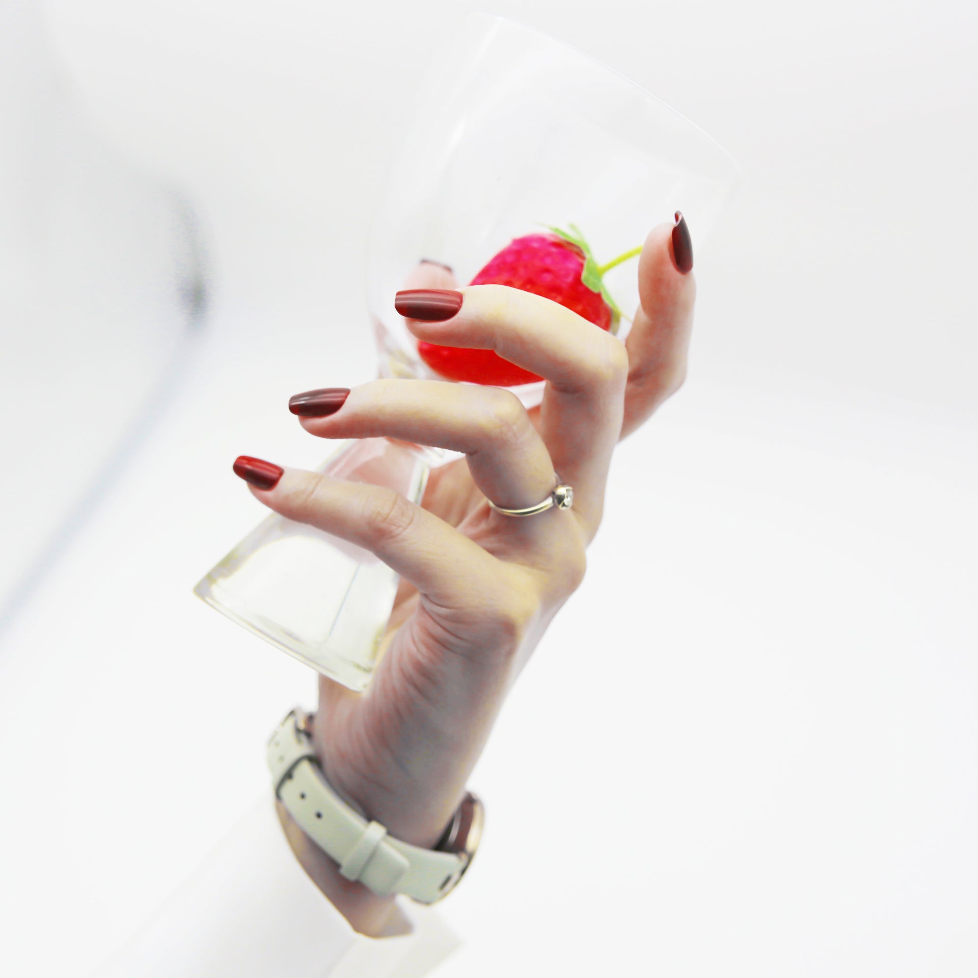 Burgundy Cat-Eye Medium Square tip.120 pieces Press-On with 192 gels.