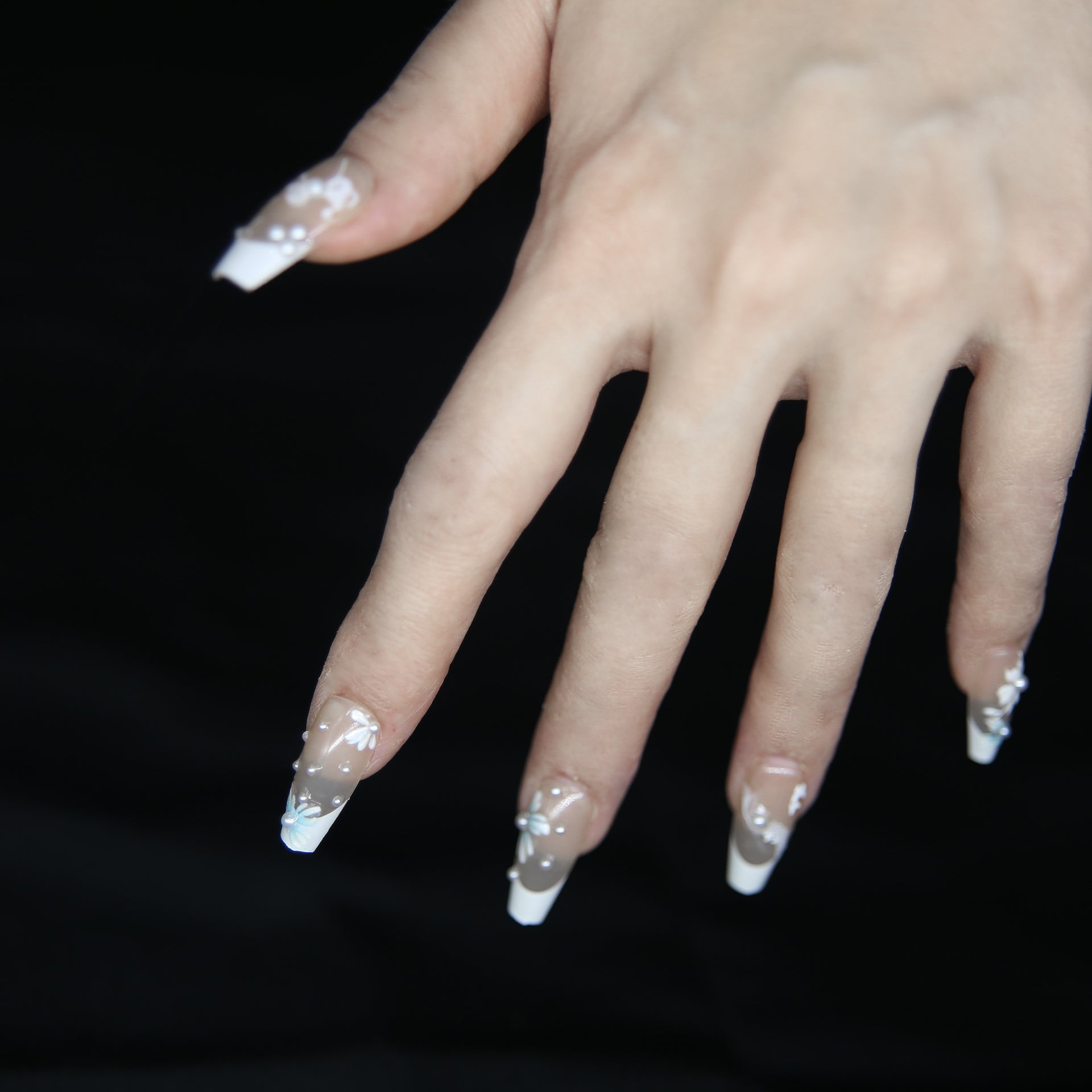 Customizable  Press-On Nails Kit – DIY Nail Art for Every Style! No.35